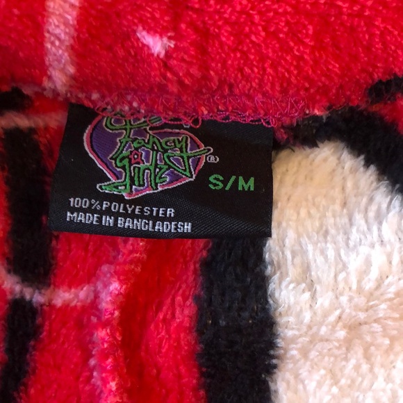 Fancy girlz  heart shorts - Picture 3 of 3